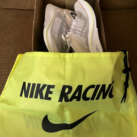 Nike zoom fly sp volt womens 5.5 6 6.5 new in box - Picture 4 of 5